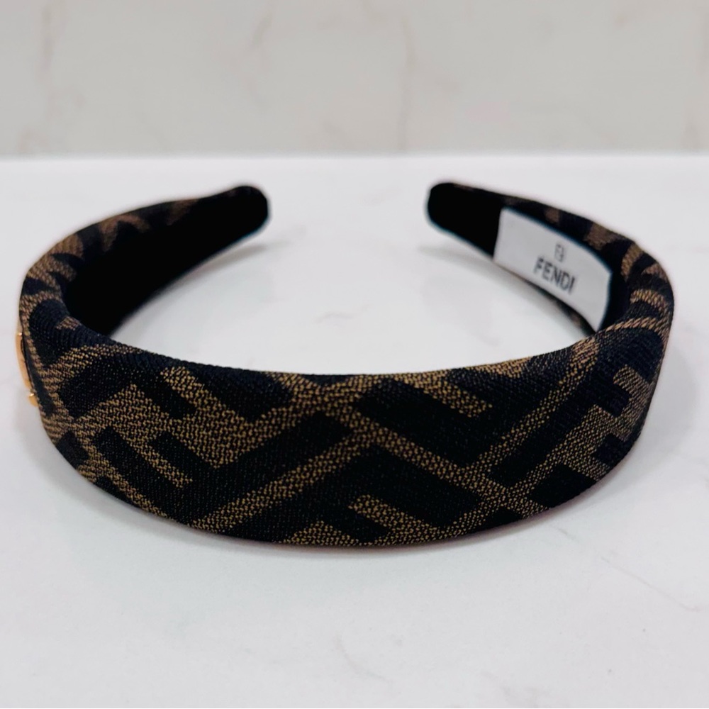 Beautiful Vintage Style Headband !